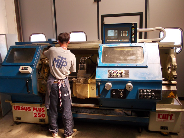 Lavorazione di macchine utensili